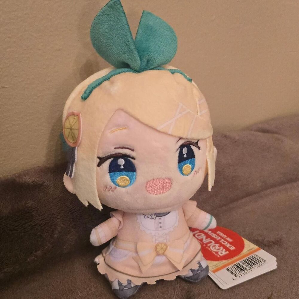 Citrus Kagamine Rin 6.3” Vocaloid x Round1 Exclusive Plush, New With Tags